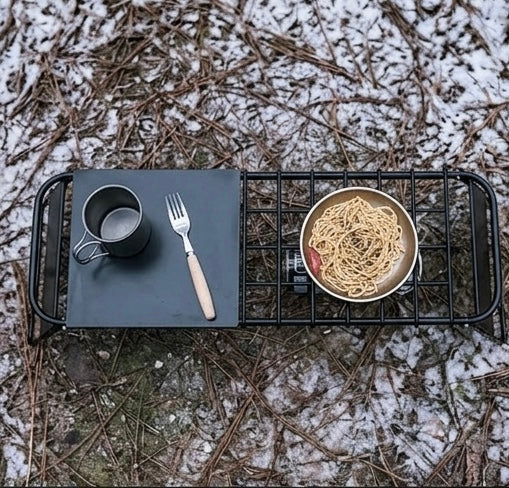 Handig opvouwbare tafel. Ideaal tijdens het koken.
